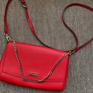 Kate spade crossbody bag with chain